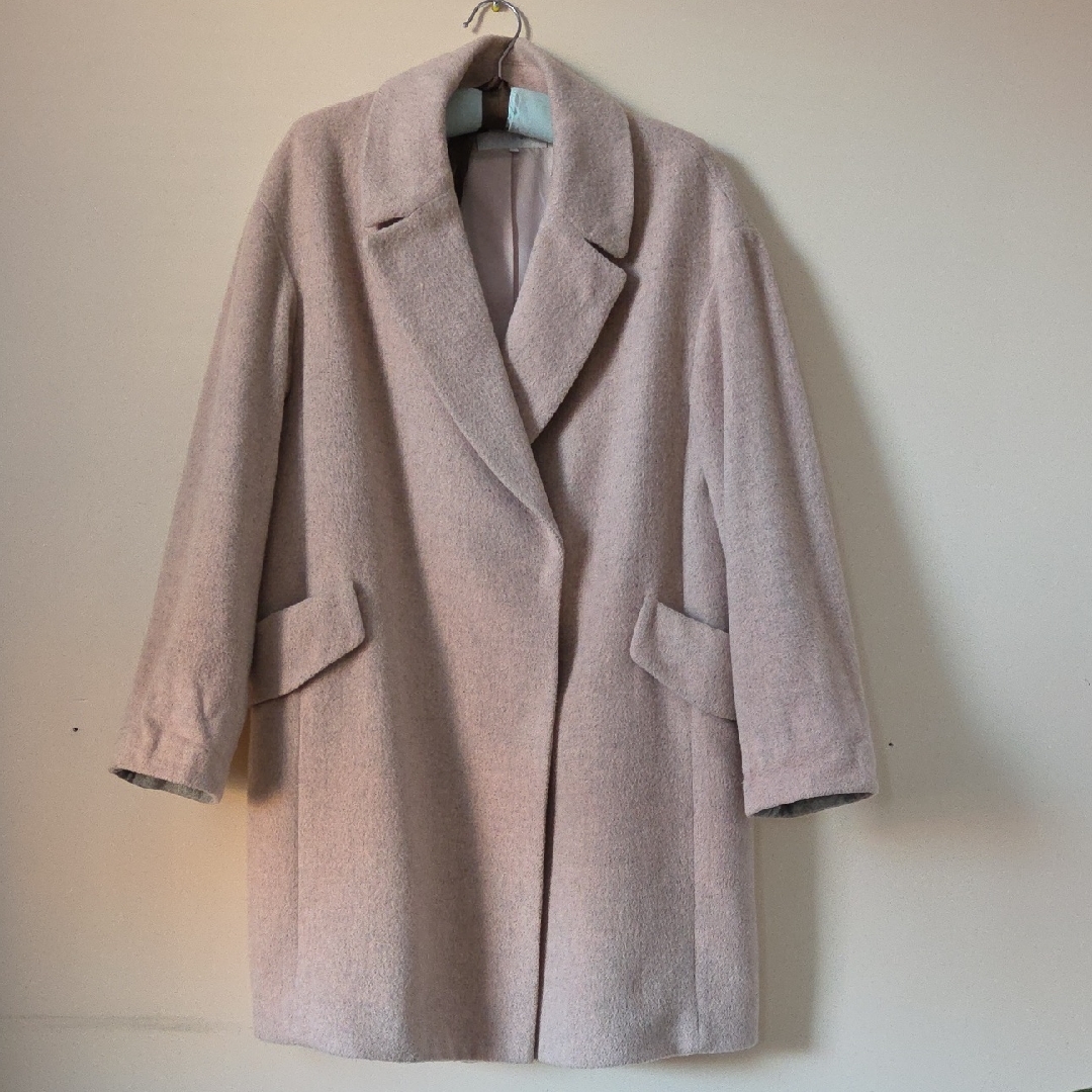 Elegant Pink Women's Coat From Olive Des Olive